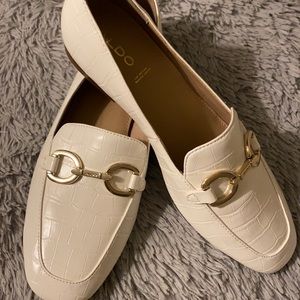 Aldo flats never worn